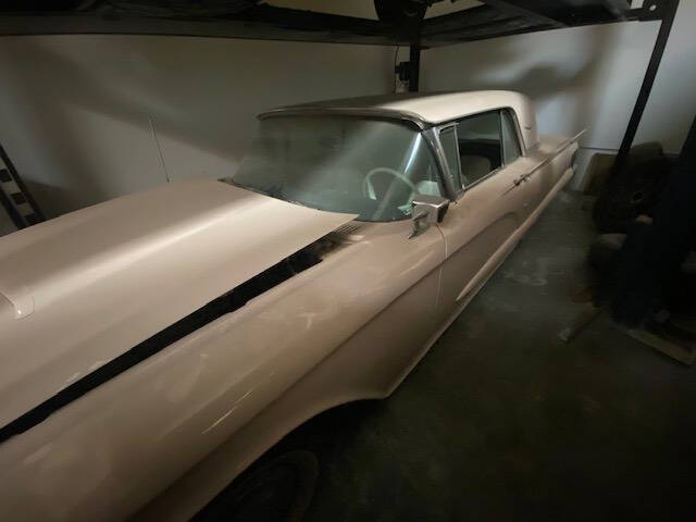 1960 Ford Thunderbird