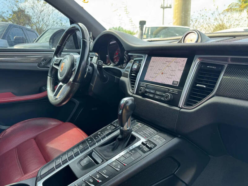 2017 Porsche Macan GTS