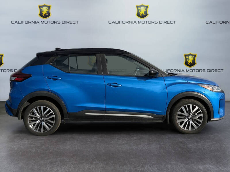 2023 Nissan Kicks SR