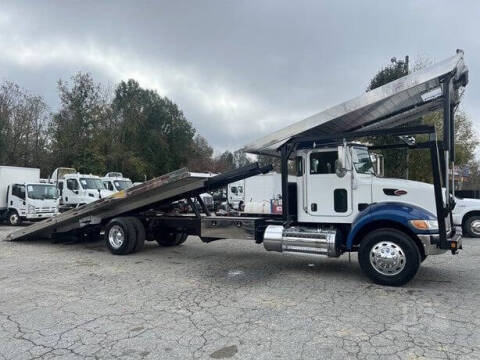 2009 Peterbilt 335