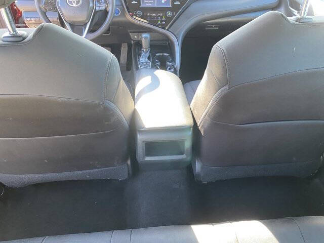 2019 Toyota Camry Hybrid LE