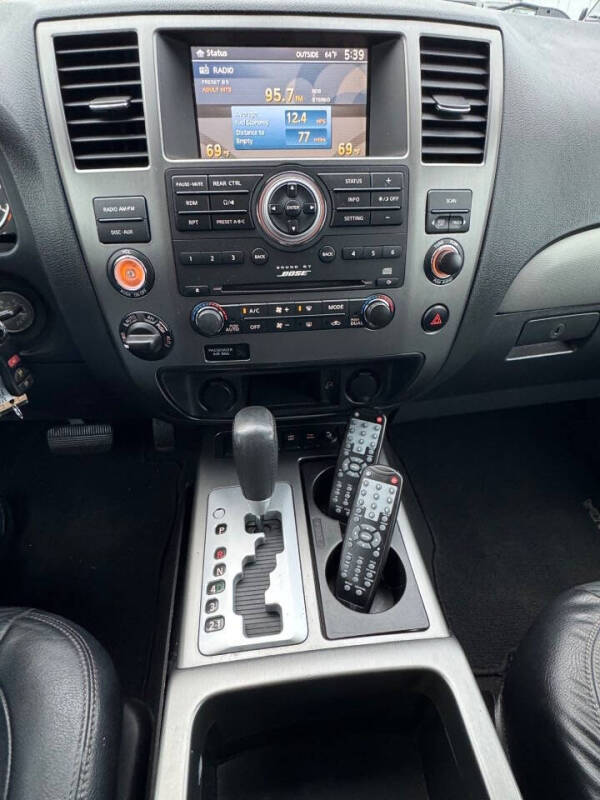 2010 Nissan Armada SE