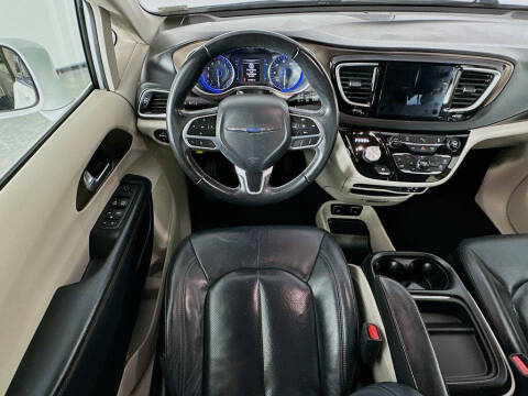 2018 Chrysler Pacifica Touring L