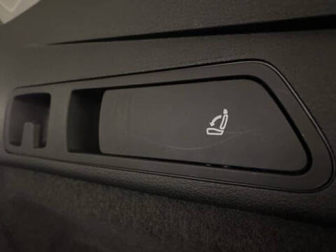 2023 Audi e-tron quattro Premium Plus