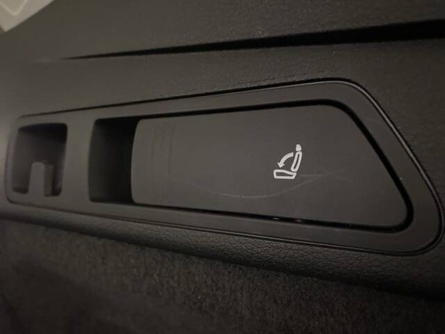 2023 Audi e-tron quattro Premium Plus