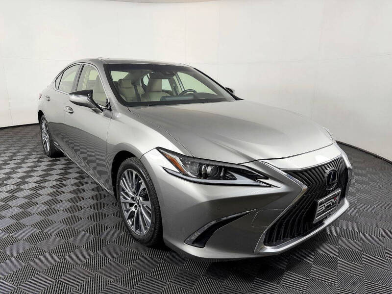 2019 Lexus ES 300h