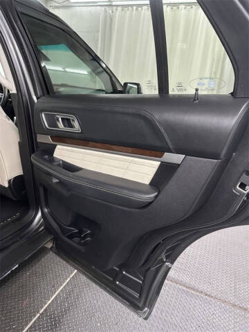 2016 Ford Explorer Platinum