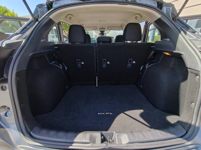 2024 Nissan Kicks SV