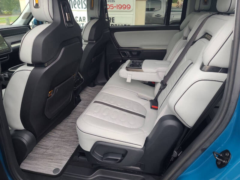 2023 Rivian R1S Launch Edition