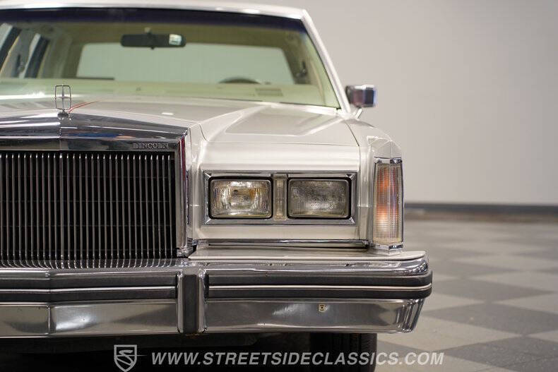 1984 Lincoln Town Car