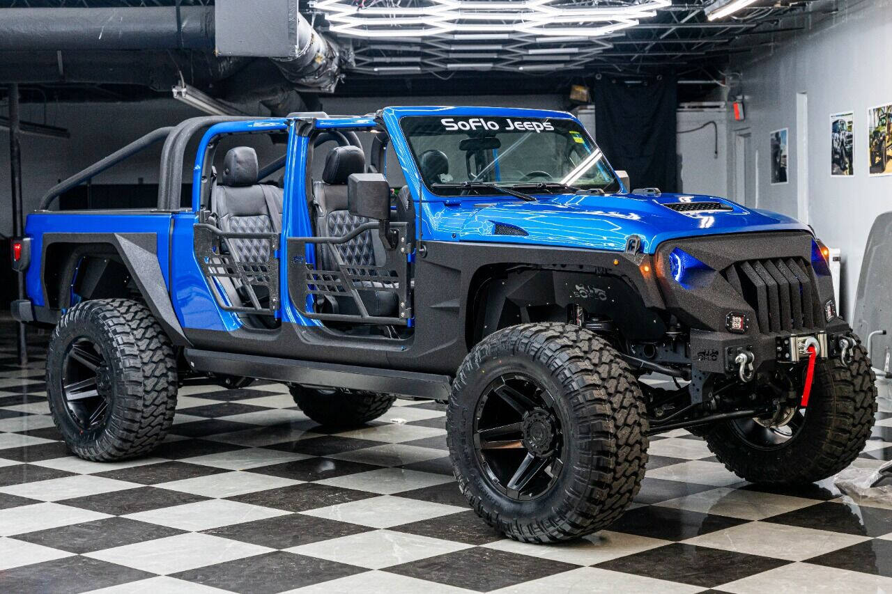 2023 JEEP Gladiator Pickup - $68,999