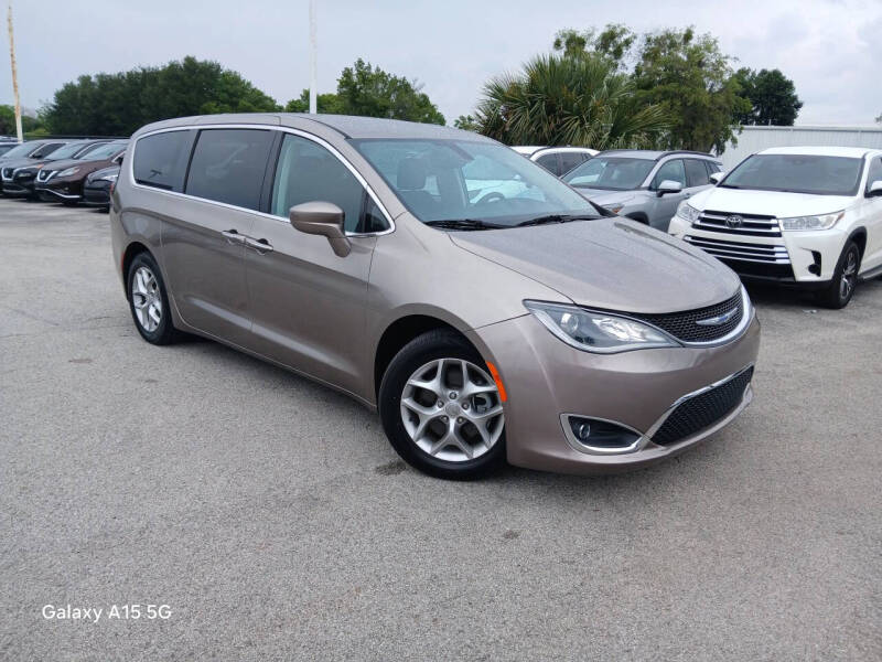 2018 Chrysler Pacifica Touring Plus