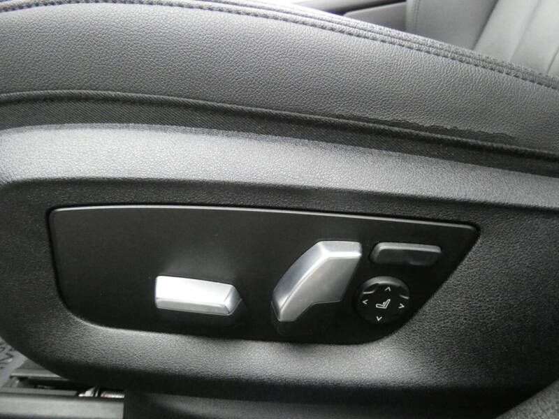 2019 BMW 5 Series 530i