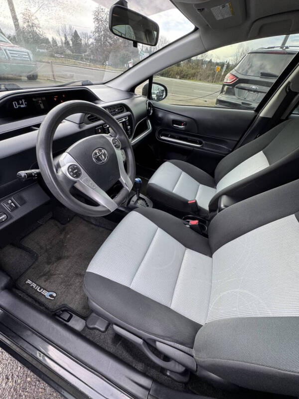 2015 Toyota Prius c Two