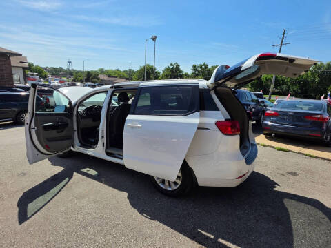 2016 Kia Sedona