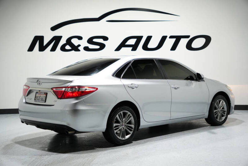 2016 Toyota Camry SE