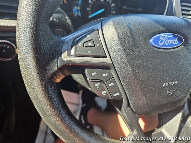 2020 Ford Fusion SE