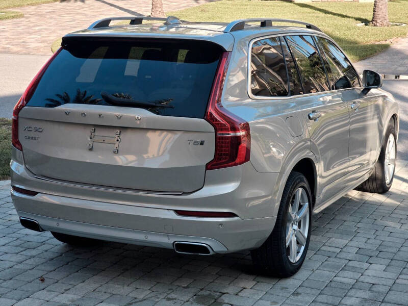 2016 Volvo XC90 T8 eAWD Momentum