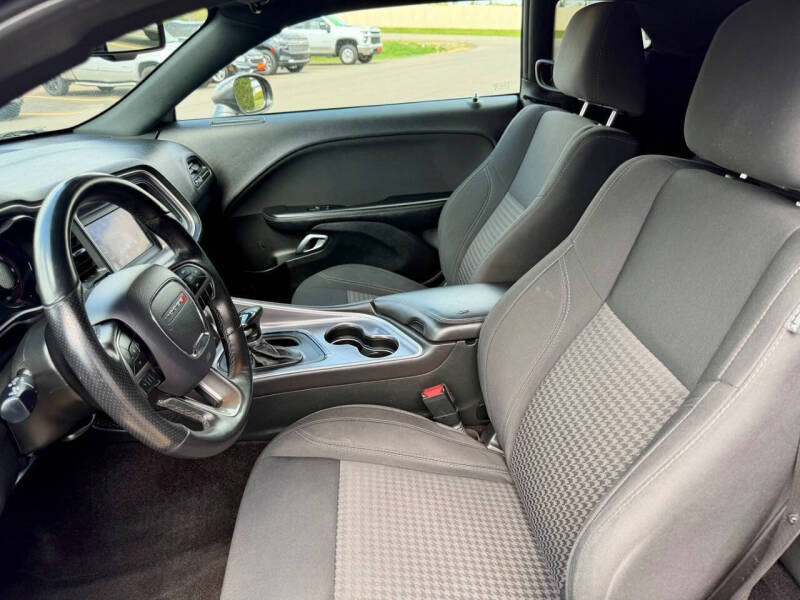 2019 Dodge Challenger SXT