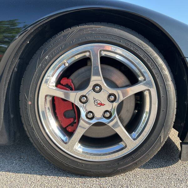 2003 Chevrolet Corvette 23