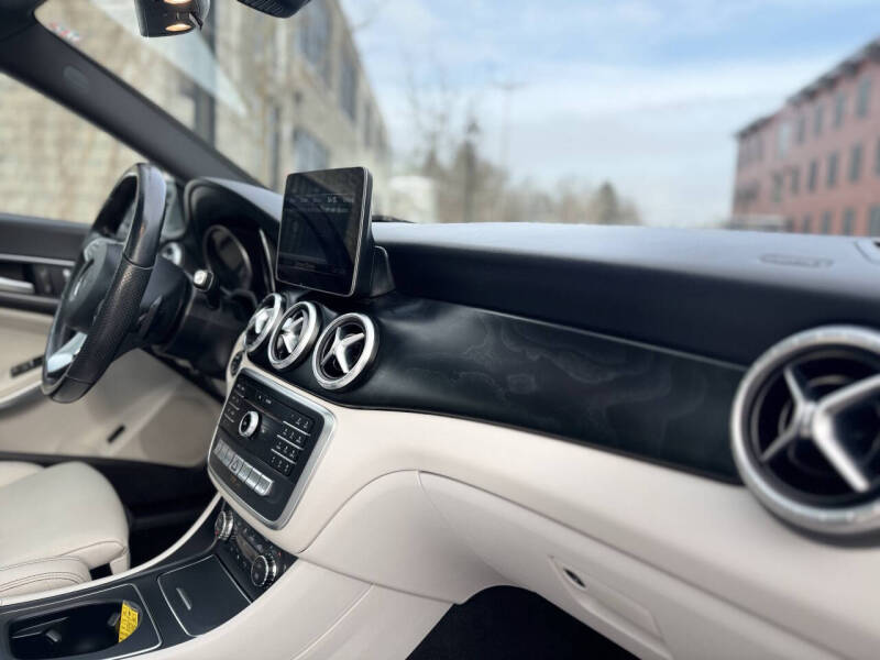 2019 Mercedes-Benz CLA CLA 250 4MATIC