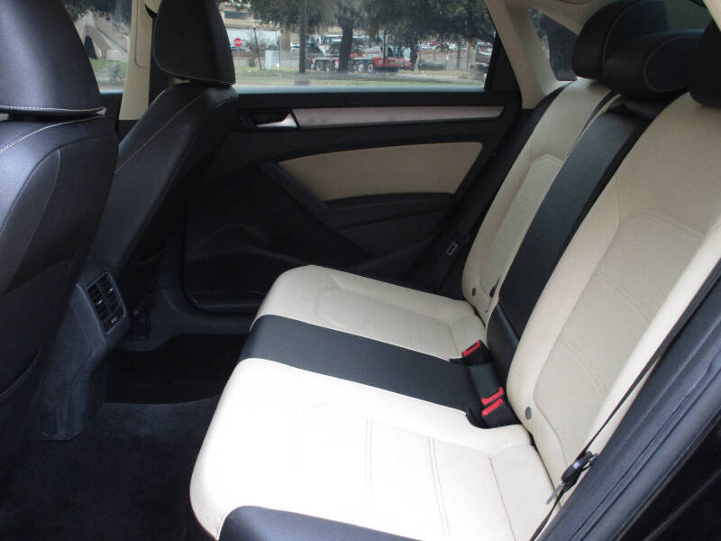 2015 Volkswagen Passat 2.0L TDI SE