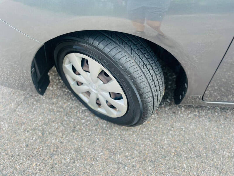 2011 Toyota Corolla LE