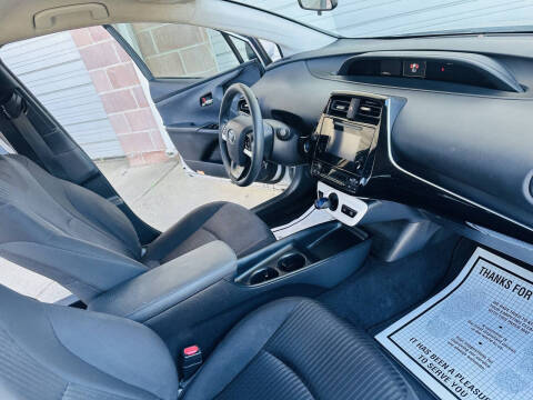 2016 Toyota Prius Two