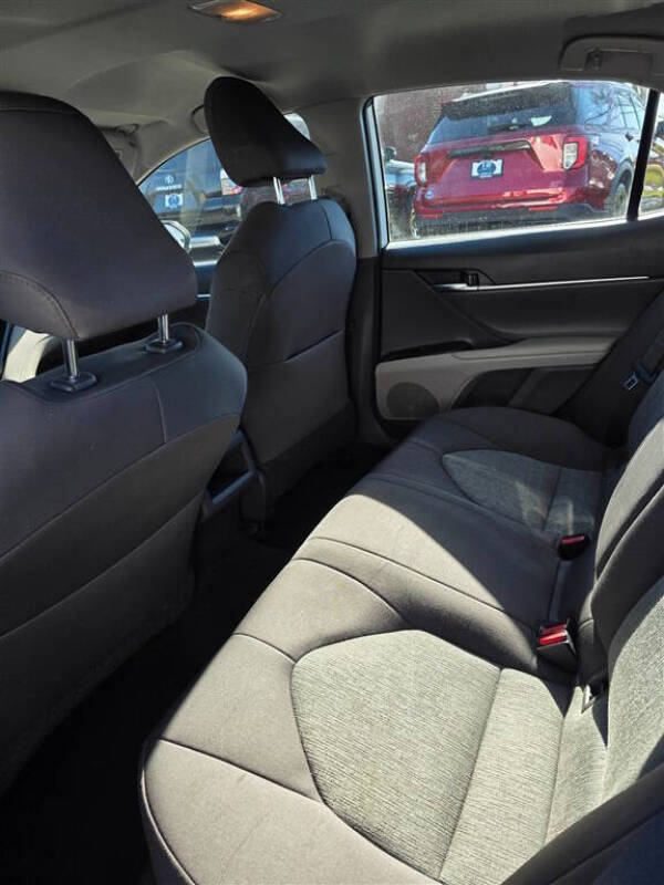 2019 Toyota Camry LE