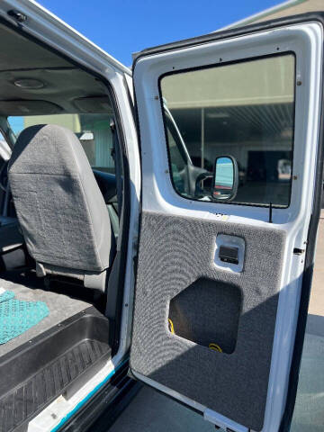 2005 Ford E-Series E-250