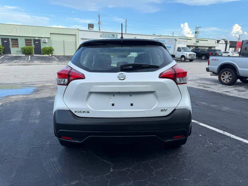 2018 Nissan Kicks SV