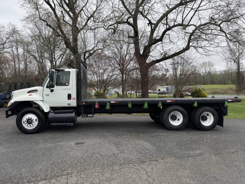 2007 International WorkStar 7400