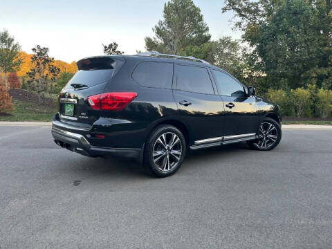 2017 Nissan Pathfinder Platinum