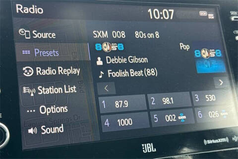 2021 Toyota Camry Hybrid XLE