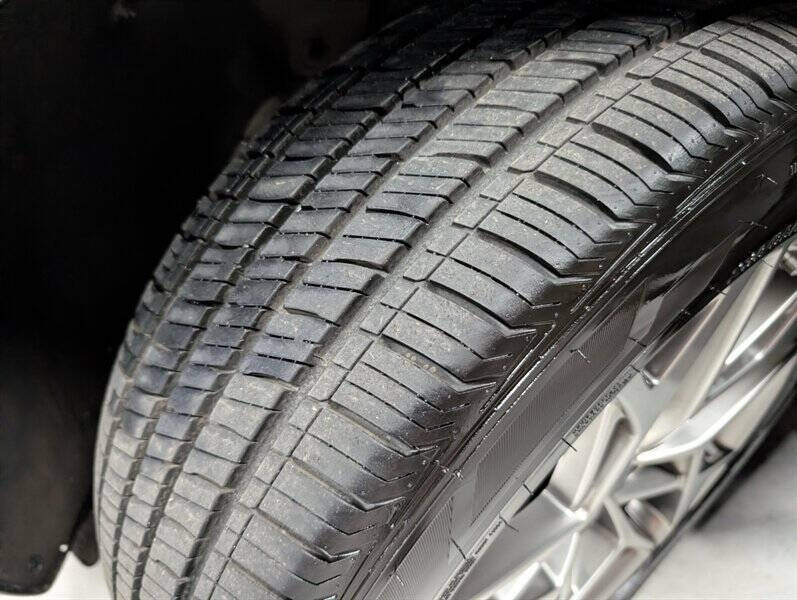 2025 Genesis GV70 2.5T Standard