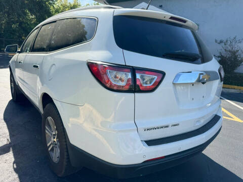 2017 Chevrolet Traverse LT