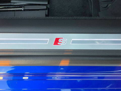 2023 Audi S8 4.0T quattro