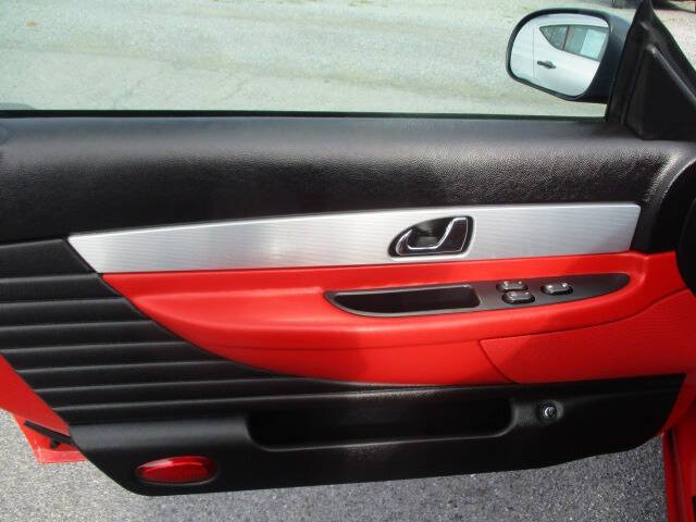 2004 Ford Thunderbird Deluxe