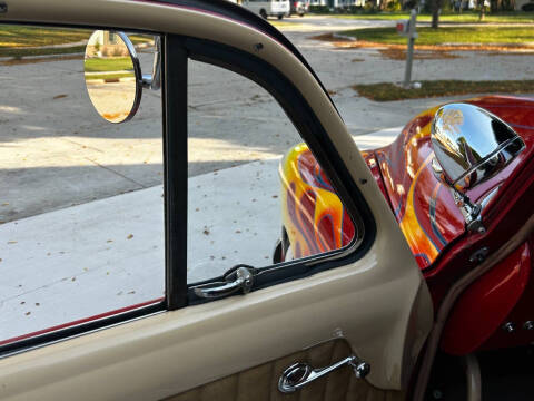 1949 Oldsmobile Futuramic 76