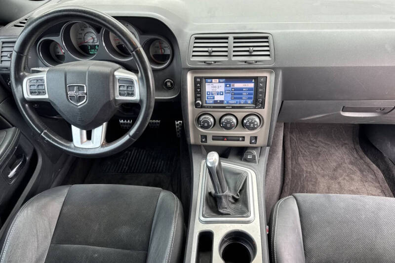 2011 Dodge Challenger SRT8 392