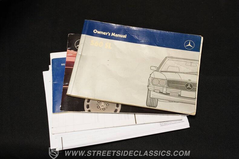 1986 Mercedes-Benz 560-Class 560 SL