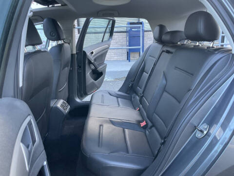 2016 Volkswagen Golf TSI SE