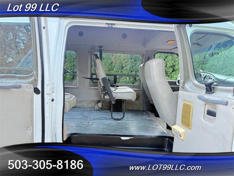2000 Ford E-Series E-350 SD