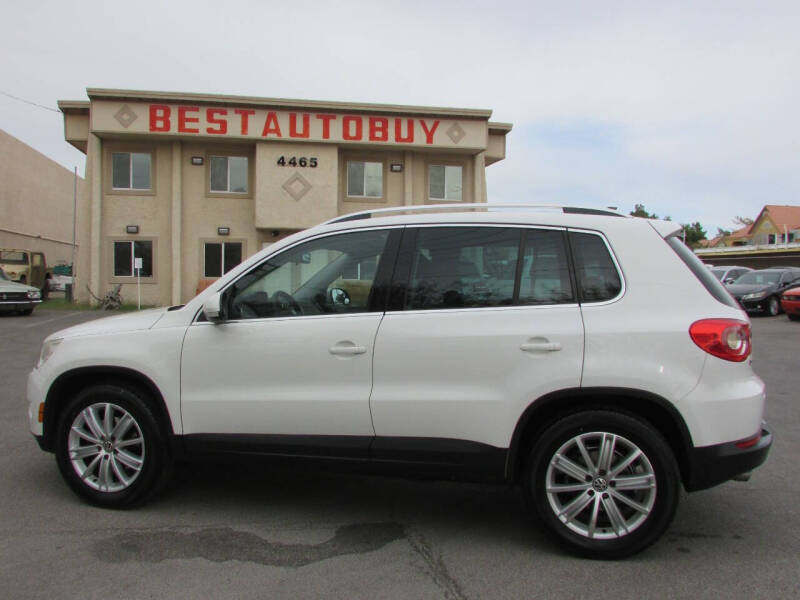 2011 Volkswagen Tiguan SE photo 5