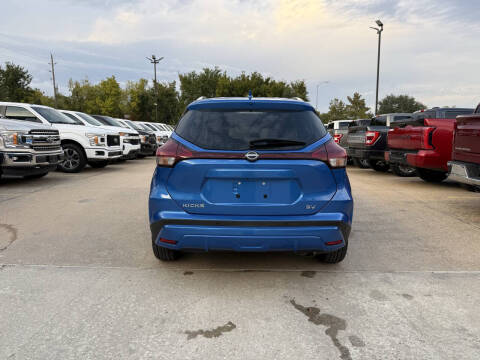 2022 Nissan Kicks SV