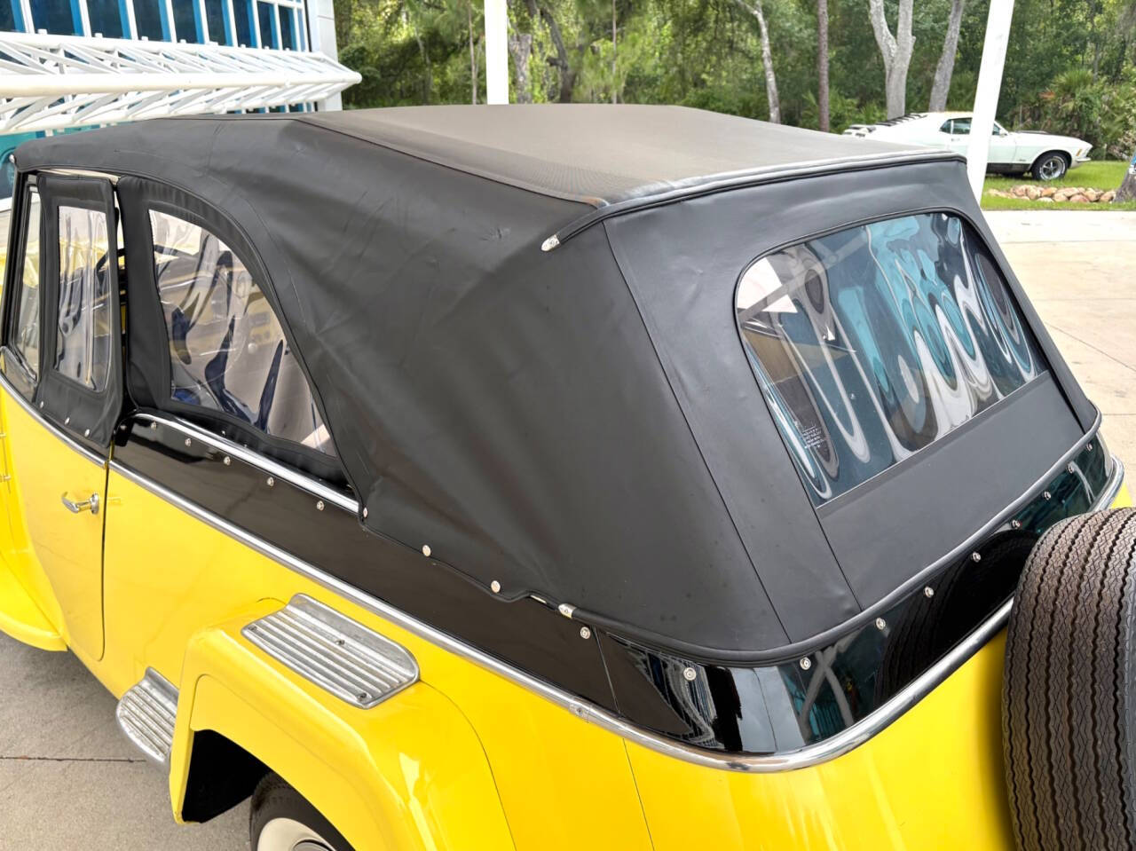 1951 Willys Overland Jeepster 24