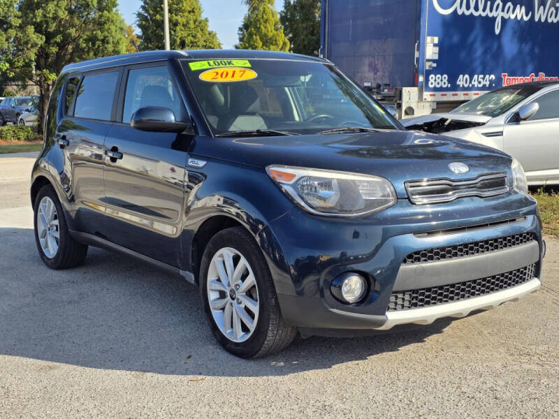 2017 Kia Soul +
