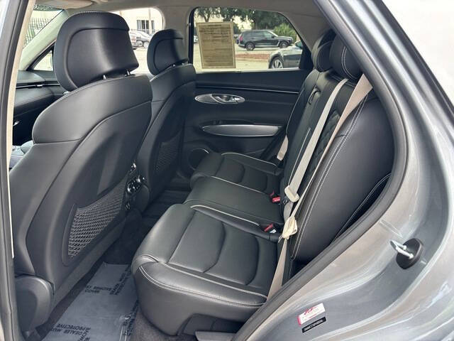 2023 Genesis Electrified GV70