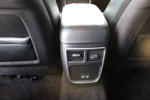 2017 Chrysler 300 Limited