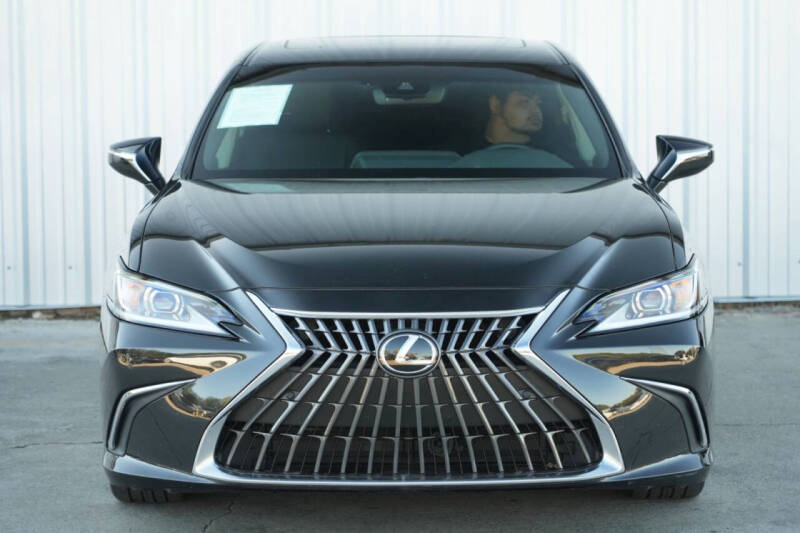 2023 Lexus ES 300h